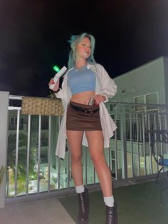 Rick And Morty Costume Ideas, Rick And North Costume, Women Halloween Costumes 2023, Rick And Morty Outfits Ideas, Rick Sanchez Halloween Costume, Cool Female Halloween Costumes, Halloween Costumes Women Midsize, Halloween Costumes Last Minute Women, 2023 Halloween Costumes Women Brunette