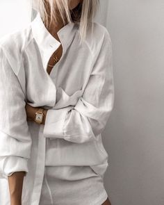 Daily Mood, Classic White Shirt, Linen Fashion, Fashion Cover, Love Always, Online Dress Shopping, White Shirts, White Outfits, Primavera Estate