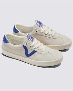 Sport Low Shoe Old School Logo, Vans Store, Vans Logo, Court Shoe, School Logo, Heritage Fashion, Court Shoes, Side Stripe, The 90s