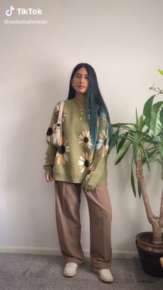 Earth Style Clothes, Natashahmedx Outfits, Modest Fashion Pants, Korean Fashion Women Dresses, Elegant Outfit Classy, Estilo Hippie, Outfit Inspo Fall, Cozy Fashion, Elegant Outfit