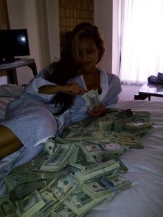 Investment Wallpaper, Shantel Jackson, Rich Lifestyle