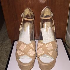 Brand New Tan Platform Sandals, Nine West Heels, Platform Wedge Heels, Platform Loafers, Brown Leather Sandals, Platform Heels Chunky, Chunky Heels Sandals, Chunky Block Heels, Platform Sandals Heels