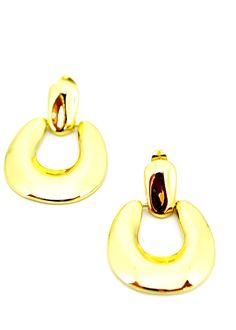 Indulge in the timeless elegance of our Gold Plated Statement Earrings. Crafted with a lustrous gold plating, these post back earrings are designed to make a sophisticated statement. With a length of 1.5 inches and width of 1 inch, they are the perfect accessory to add a touch of luxury to any outfit. Gold Classic Clip-on Plug Earrings, Classic Gold-tone Drop Clip-on Earrings, Classic Gold Metal Earrings, Elegant Gold Clip-on Plug Earrings, Classic Gold-tone Metal Earrings, Gold-tone Drop Clip-on Earrings With Plating, Classic Metal Clip-on Earrings With Plating, Elegant Gold-tone Plug Earrings, Gold Clip-on Classic Plug Earrings