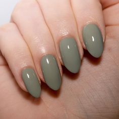 Grayish Green Nails, Grey Green Nails, Light Sage Green Nails, Sage Nails, Muted Sage Green, Acrylic Nails Natural, Muted Sage, Nagellack Trends, Green Polish