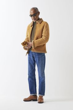 HAYASHI STYLE – RESOLUTE OFFICIAL WEBSITE Russell Moccasin, Duffel Coat, Lacoste Shoes, Patagonia Sweater, Sheepskin Jacket, Shawl Collar Cardigan, Knit Shoes, Knitted Tshirt