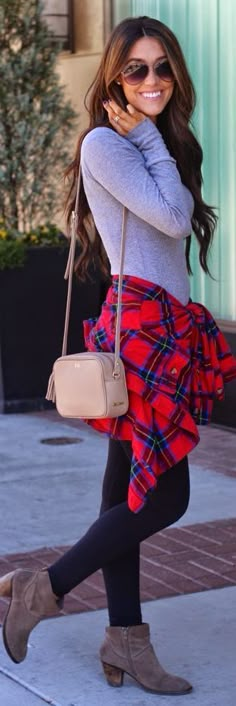 Pinterest: @ virymuzav ♕ Flannel Around Waist, Pastel Outfit, Outfit Trends