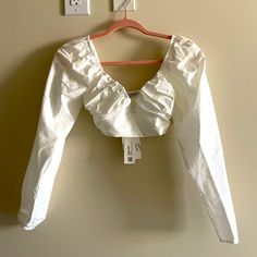 Brand New Zara Crop Top That I Didn’t Return In Time. Size Small. 100% Cotton. Trendy Ruched Cotton Blouse, White Ruched Blouse For Brunch, Chic Ruched Cotton Blouse, Ruched White Blouse For Spring, White Ruched Blouse For Spring, Spring Ruched Cotton Blouse, Spring Cotton Ruched Blouse, Feminine Ruched Cotton Blouse, Chic Cotton Blouse With Ruched Detail