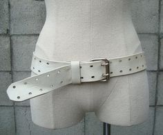 White Leather Belt Outfit, White Belt Aesthetic, White Belt Outfit, Late 90s Fashion, Belt Aesthetic, Charity Shopping, Cool Belts, Belts Aesthetic