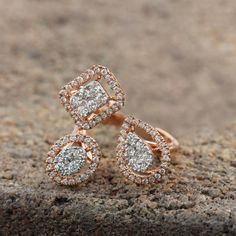 ⚫ This ring made with natural diamonds in solid 18k Rose gold, ⚫ Genuine Pave Diamond Engagement Ring Solid 18k Rose Gold Jewelry ⚫ Diamond Ring, Gold Ring, Band Ring, Engagement Ring, Everyday Jewelry ⚫ Special customize for Anniversary, Birthday Gift, Valentine, Mother's Day Christmas. ⚫ Item Details: Gross Weight :- 8 Grams 18k Rose Gold Weight :- 7.778 Grams Diamond Weight :- 1.11 Carat Item Size :- 23x28x20 MM Ring Size 7 US ( can be customized) Item SKU: AROS-1645 All the items are availab Ear Wrap Earrings, Gold Ring Band, Diamond Ring Gold, Wedding Cuff, Ring Everyday, Pave Diamond Engagement Rings, Gift For Love, Cuff Ring, Handmade Fine Jewelry