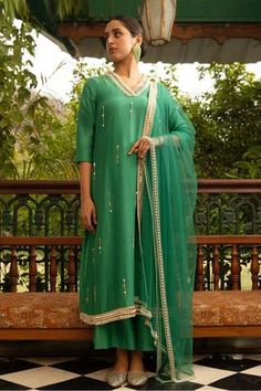 Shop for Saksham Neharicka Green Chanderi Kurta Palazzo Set for Women Online at Aza Fashions Chanderi Suits Design, Kurta Skirt, Embroidery Kurta, Long Blouse Designs, Kurta Palazzo Set, Pakistani Formal Dresses, A Line Kurta, Palazzo Set, Embroidered Border