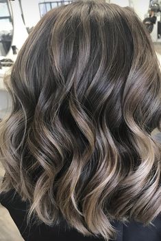 Lob Balayage, Brunette Hair Cuts, Short Hair Highlights, Brunette Balayage, Balayage Hair Dark, Hair Balayage