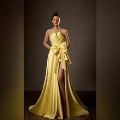 Yellow Gown With Bow And Slit Satin Evening Dress, Dress High Low, Yellow Gown, Yellow Bow, Satin Evening Dresses, Ralph And Russo, Yellow Satin, Bow Dress, Black Tie Wedding