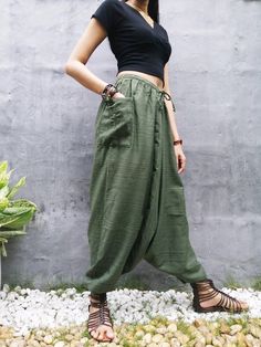 "The harem style trousers made from cotton fabric 100%with an elasticated smock waist and ankles they provide a comfortable lightweight fit, perfect for casual wear, festivals, yoga, holidays as well as pairing with a plain top to get that popular look. D I S C O U N T & P R O M O T I O N ❤ Buy 2 or more items, get 10% off ❤ Buy 4 or more items, get 15% off ENTER the coupon code: IYARA015 ❤ Buy 6 or more items, get 15% off ENTER the coupon code: IYARA020 PLEASE NOTE I can not apply a discoun