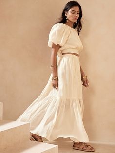 Mommy Outfits, Chic Skirts, Maxi Styles, Linen Skirt, Flowy Skirt, Woven Dress, Boho Summer, Versatile Style, Off Shoulder Dress