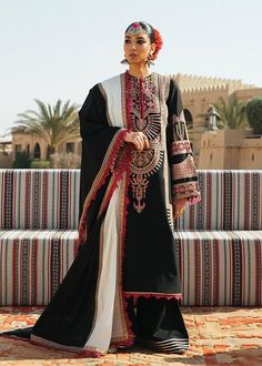 Black Salwar Kameez With Long Kameez Pakistani Dress Black Salwar, Long Kameez, Black Salwar Kameez, Hussain Rehar, Pakistani Women Dresses, Summer Lawn, Pakistani Dress, Pakistani Dress Design, Pakistani Outfits