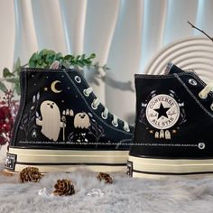 🌿 Love Embroidered Converse 🌿 ❤️ About Our Products: Each pair of shoes from our store is brand new and hand-embroidered to order. Please ensure you select the correct shoe size before checkout. The embroidery is durable and won't fade over time. ✨ Personal Expression: Showcase your unique style with custom embroidery! Contact me to create your own embroidered shoes with a private listing. I'll send you the design for approval before embroidering the shoes. Alternatively, you can design your p Converse Custom Art Hand, Shroom Converse, Halloween Sneaker Art, Convers Cool Shoes, Womens Converse Custom, Halloween Converse, Design Converse, Mushrooms Design, Converse Embroidery