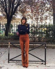 French Girl Fall Style, French Wardrobe Essentials, Jeanne Damas Style, Diy Outfits, French Wardrobe, Instagram Feeds, Jeanne Damas, Look Retro, French Girl Style