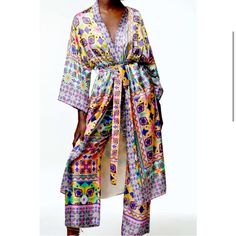 Printed Kimono Long Sleeves With Matching Belt 100% Polyester Size Xs / Fits Small And Xs New With Tags 2 Available Zara Kimono, Belt Kimono, Printed Kimono, Womens Kimono, Bow Detail Dress, Print Kimonos, Satin Color, Dress Satin, Yellow Print