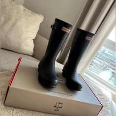 New With Box Size Uk 13 Size Us 1 Hunter Shoes, Rain Boot, Kids Boots, Hunter Boots, Big Kids, Rain Boots, Kids Shoes, Shoe Boots, Boots