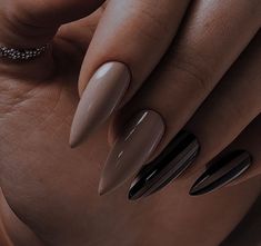 Dark Academia Nail Ideas, Me Dark Aesthetic, Manicure Aesthetic, Taupe Nails, Birthday Man, Dark Academy, Nails Arts, Aesthetic Brown, Nails 2022