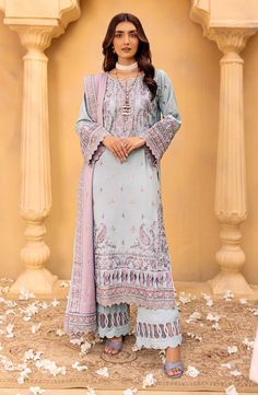 Pakistani Casual Dresses, Pakistani Salwar, Aqua Blue Color, Dress Salwar Kameez, Coat Women Fashion, Bridal Dress Fashion, Pakistani Salwar Kameez, Designer Dresses Casual, Net Dupatta