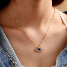 Evil Eye Necklace Blue Metal Necklace With Evil Eye, Blue Evil Eye Metal Necklace, Blue Metal Evil Eye Necklace, Trendy Blue Necklace For Party, Trendy Blue Clavicle Chain Necklace, Rose Quartz Serenity, Genuine Pearl Necklace, Daisy Pendant, Multi Chain Necklace