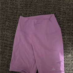 Never Worn Alo Purple Biker Shorts Purple Biker Shorts, Yoga Shorts, Alo Yoga, Shorts Athletic, Biker Shorts, Athletic Shorts, Color Purple, Yoga, Womens Shorts