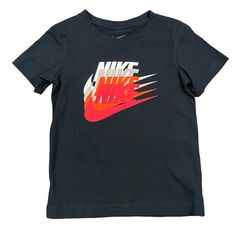 Brand New Nike Boys Shirt. Nike Black T-shirt For Spring, Nike Black Shirt With Letter Print, Nike Black Summer T-shirt, Neon Green Shorts, Birthday Snacks, Nike Crop Top, Tops Nike, Warriors Shirt, Nike Boys