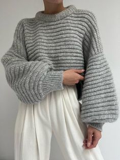 Chunky Knit Sweater Pattern, Balloon Sleeve Sweater, Alpaca Sweater, Knit Alpaca, Sweater Knitting Patterns, Chunky Knits Sweater, Baby Alpaca, Sweater Making, Wide Sleeves