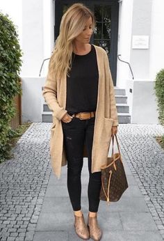 20 OUTFITS WITH A LONG CARDIGAN - valemoods Work Fashion Over 40, Women Black Jacket Outfit, Jeans And Jacket Outfit Women, Women's Office Wear Work Outfits, Fall Work Clothes Business Casual, Casual Outfit 2023 Winter, Sophisticated Boho Style, Business Formal Dinner Outfits For Women, Women In There 40s Fashion