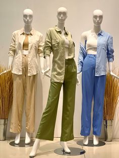 Mannequin Outfits, Fashion Display, Texture Jewelry, Fashion Displays, Adidas Fashion, Fashion Clothes, Casual Dress, Outfit Ideas, Hairstyles