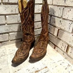 Embroidered To Look Like Lace Overlay. These Are A Distressed Brown With Black Details. Brown Embroidered Western Boots, Toe Boots, Lace Overlay, Shoes Heels Boots, Shoes Women Heels, Heeled Boots, Black And Brown, That Look, Shoes Heels