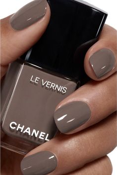 CHANEL LE VERNIS Longwear Nail Color | Nordstrom Chanel Nail Polish, Unghie Sfumate, Chanel Nails, Gel Nails At Home, Nail Colour, Short Nail Designs, Manicure Y Pedicure, My Nails, Nail Arts