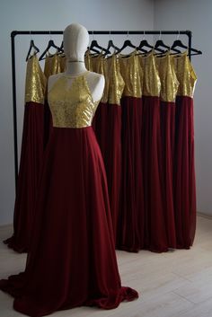 Gold Chiffon Party Dress, Gold Sleeveless Gown For Bridesmaids, Gold Sleeveless Bridesmaid Gown, Chiffon Bridesmaid Dress With Lace Bodice For Party, Party Bridesmaid Dress With Lace Bodice And Chiffon, Sequin Bridesmaids Dress, 2 Piece Bridesmaid Dress, Plaas Troue, Burgundy And Gold Dress