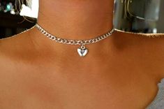 Chain is adjustable.(Not a real locket) Heart Locket Necklace Silver, Locket Necklace Silver, Simple Choker Necklace, Silver Necklace Simple, Silver Coin Necklace, Silver Locket Necklace, Choker Silver, Heart Choker Necklace, Heart Charm Necklace