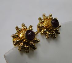 vintage antique 22 K solid gold and natural Ruby gemstones set ear studs earrings pair. Size-12 mm, the weight of pair-3.200 grams, material-22 K solid gold, and Natural Rubies. Gemstone Stud Earrings, Studs Earrings, 925 Silver Earrings, Gemstone Studs, Natural Blue Sapphire, Ruby Gemstone, Gold Earrings Dangle, Gold Floral, Natural Ruby