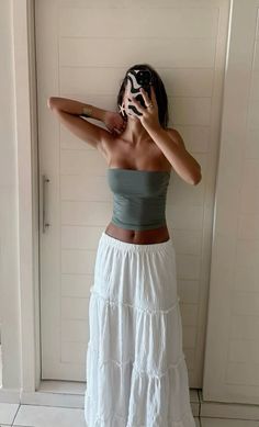 Coastal Fits Aesthetic, Outfit Inspo Summer Vacation, Sardinia Outfit Aesthetic, Panama City Outfits Summer, Boho Aesthetic Outfit Summer, Cali Vibes Outfits, Beachy Pants Outfit, Hawaii Vibes Outfit, Vacation Vibes Outfit