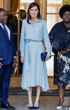 Kate Middleton, Princess Mary and Queen Maxima wow in this week's Royal Style Watch - Photo 3 Regal Outfits, Outfits Of The Week, Duchess Meghan, Dressing Ideas, The Countess, Best Summer Dresses, Princess Eugenie, Smart Outfit, Royal Style