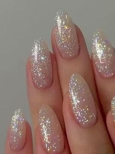 Unghie Sfumate, Glittery Nails, Sparkle Nails, Sparkly Nails, New Year's Nails, Homecoming Nails, Silver Nails, Prom Nails, Pretty Acrylic Nails