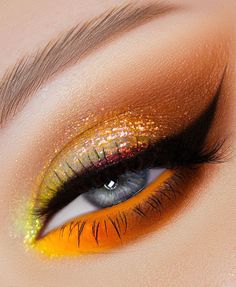 Pink Dress Makeup, Natural Eyeshadow Looks, Colorful Eyeliner, Holiday Eyeshadow, Fall Eyeshadow, Orange Eye Makeup, Orange Eyeshadow, Yellow Makeup, Orange Makeup