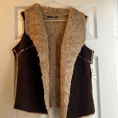 A.N.A. Faux Leather Fur Lined Vest. Nwt. Size Large. Army Green Vest, Suede Fringe Vest, Military Vest, Boho Vest, White Puffer, Sherpa Vest, Lightweight Vest, Brown Vest, Shearling Vest