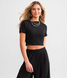 Willow & Root Rib Knit Cropped Top - Black X-Small, Women's Black Fitted back keyhole top Bust measures 29 on size small Body length 15 1/2 on size small. 95% Polyester 5% Spandex. Hand wash cold. Do not bleach. Line dry. Iron low heat.. Measurements: Bust -Fullest part of bust with arms at sides. Waist -Circumference of natural waist: above belly button below rib cage. Hips -Standing with feet together fullest part of hips. WOMEN'S TOP SIZE CONVERSION CHART Size US/CAN BUST WAIST XXS 00 29-30 2 Casual Seamless Crew Neck Knit Top, Casual Crew Neck Knit Top For Night Out, Casual Cropped T-shirt For Night Out, Casual Fitted Crop Top For Night Out, Fitted Crew Neck Crop Top For Night Out, Fitted Casual Cropped Knit Top, Casual Fitted Cropped Knit Top, Casual Crew Neck Short Sleeve Top For Night Out, Casual Short Sleeve Crew Neck Top For Night Out