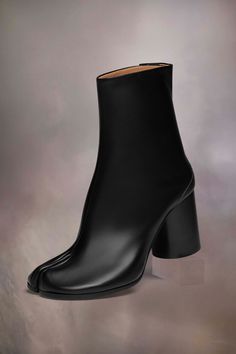 White Tabi Boots, Tabi Boots Black, Maison Margiela Tabi Ballet, Tabi Shoes Margiela, Maison Margiela Tabi Boots, Tabi Boots, Color Swatch, Calf Skin, Ankle Boots