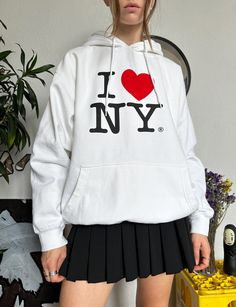 🖇Condition: 5/5 📌Brand: XNT 🔖Tag size: XL Chest 23.23 in 59 cm Length 25.59 in 65 cm Shoulders 22.05 in 56 cm Sleeve Length 22.83 in 58 cm Hem 19.29 in 49 cm Womens Hoodies, I Love Ny, I ❤ Ny, Vintage Y2k, Hoodies Womens, Art Collection, Bathing Beauties, I Love, Sleeve Length