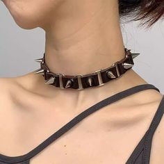 Style category: Fashion commute

Multilayer: No

Suitable for: men and women

Pendant material: Other

Chain style: Other

Material: Leather Kalung Choker, Leather Choker Necklace, Black Punks, Collar Chain, Gothic Necklace, Neck Jewellery, Estilo Punk, Leather Chokers, Choker Collar