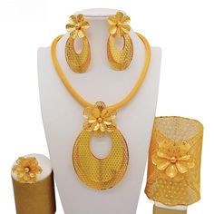 Light Weight Fine Dubai Jewelry Sets For Women Big Flower Pendant Indian Necklace&Earring Moroccan Wedding Anniversary Gifts Origin: Mainland China Metals Type: Copper Alloy Style: TRENDY Model Number: 3256804611955137 Included Additional Item Description: Necklace/Earrings Occasion: Anniversary Shape\pattern: Flower Gender: Women Material: Metal Fine or Fashion: Fashion Jewelry Sets Type: Necklace/Earrings Item Type: Jewelry Sets Ankle Bracelets Gold, Dubai Gold Jewelry, Emerald Jewellery, Necklace Luxury, American Diamond Necklaces, Gold Necklace Indian, Wedding Party Gifts, Handmade Gold Jewellery, Muslimah Dress