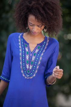 This gorgeous Royal blue Caftan is inspired by South American embroidery And Moroccan vibe a sleeve has matching embroidery for a harmonic look, can be transformed for any occasion from casual to special occasions. The dress is also available in Black - https://www.etsy.com/listing/258850403/ ✥ SIZES ✥ available in: S / M / L / XL ✥ Sizing: The S would fit: bust: 33.5'' (85cm) hips: 37'' (94cm) length: 34'' (86 cm) The M would fit: bust: 35'' (90 cm) hips: 38'' (96 cm) length: 34'' (86 cm) The L Embroidery Blouse Saree, Blue Caftan, Boho Summer Dress, American Embroidery, Caftan Tunic, Long Sleeves Dress, Denim Jacket Fashion, Boho Summer Dresses, Embroidery Designs Fashion