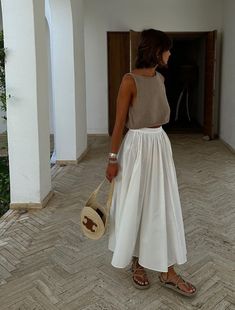 Chique Outfit, Looks Country, European Summer Outfits, Europe Outfits, Italy Outfits, Neue Outfits, Looks Street Style, Outfit Trends, White Skirt