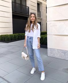 Freya Killin, White Blazer Outfits, Outfits Con Jeans, Work Outfit Office, Swag Outfits For Girls, Elegante Casual, Blazer Outfits, White Blazer, Business Casual Outfits