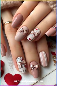 Nails Trendy Short, Square French, Butterfly Nail Designs, Acrylic Pink, Water Color Nails, Marble Nail Designs, Easter Nail Designs, Geometric Nail Art, Ootd Instagram